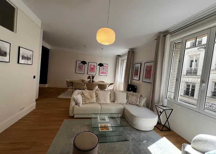 3 Pieces Calme - Bourse, Centre Apartment