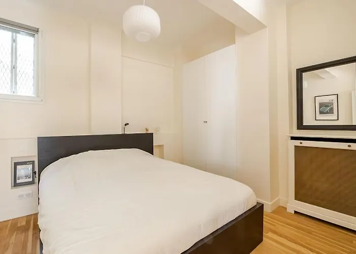 3 Pieces Calme - Bourse, Centre Apartment